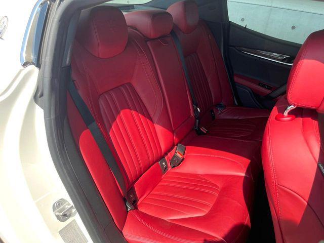 046996ea4ae8158fca4062989bc719e8.jpg