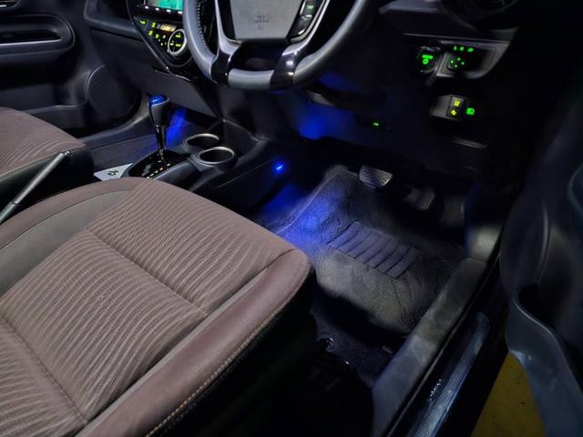 9540172A30260918W00103.jpg