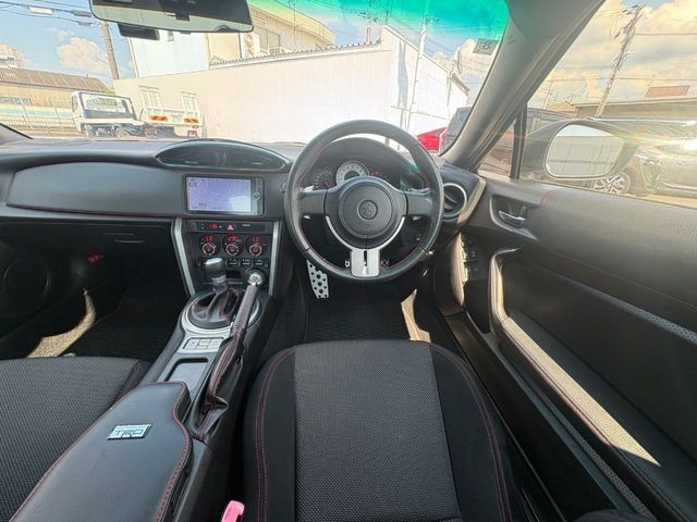 9839b2bfffa6aa0d71aab560f374bf63.jpg