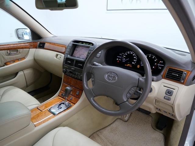 2505720A30260901W00102.jpg