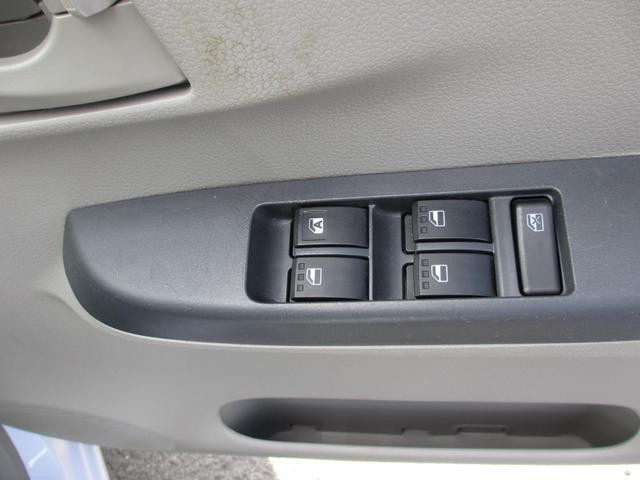 0803456A30260828W00114.jpg