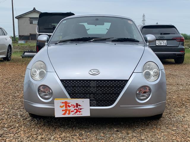 1201062A30260601W00202.jpg