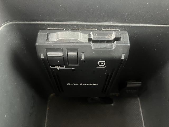 1201129A30260905W00113.jpg