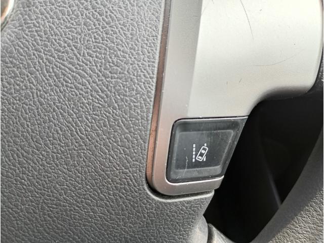 0620028A30260428W00117.jpg