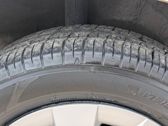 0541751A30260621W00117.jpg