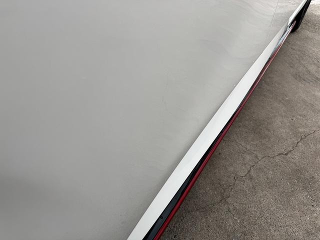 0501620A30260728W00311.jpg