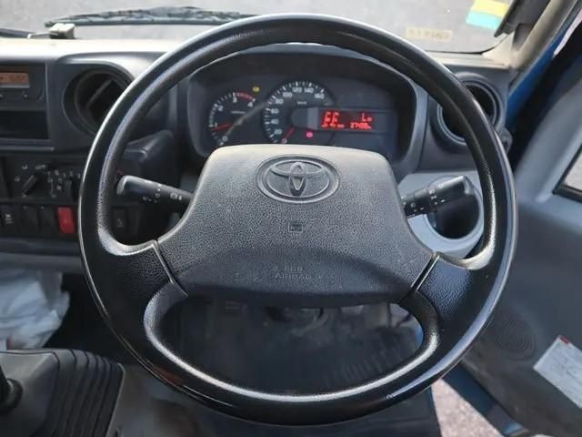 3513f38dd80636e2ad55400dbb6fc195.jpg