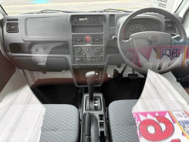 0708930A30260629W00119.jpg