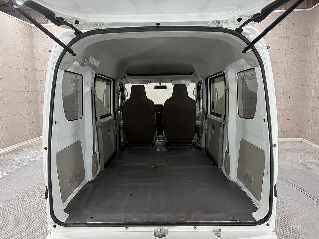 0502592A30260622W00217.jpg