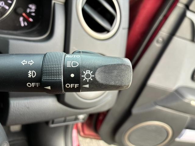 0541751A30261018W00107.jpg