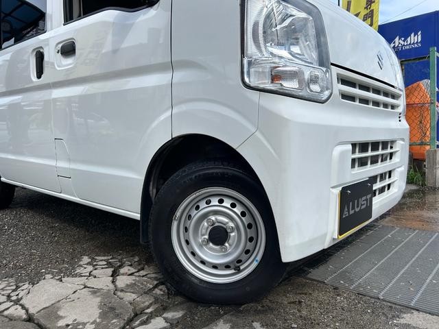 0704322A30260919W00318.jpg