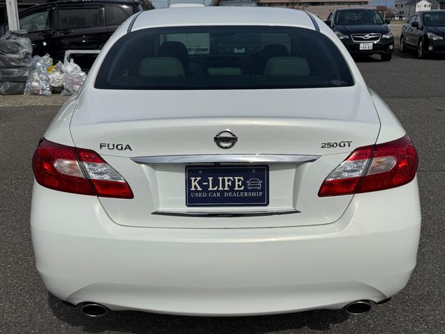 1201232A30260405W00112.jpg