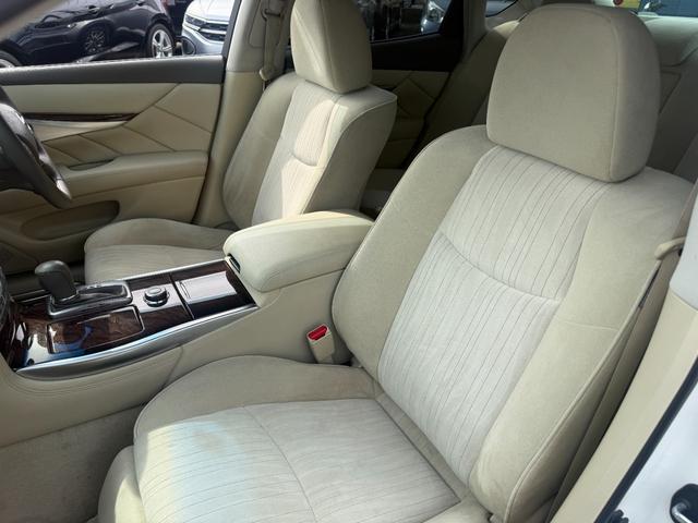 1201232A30260405W00119.jpg