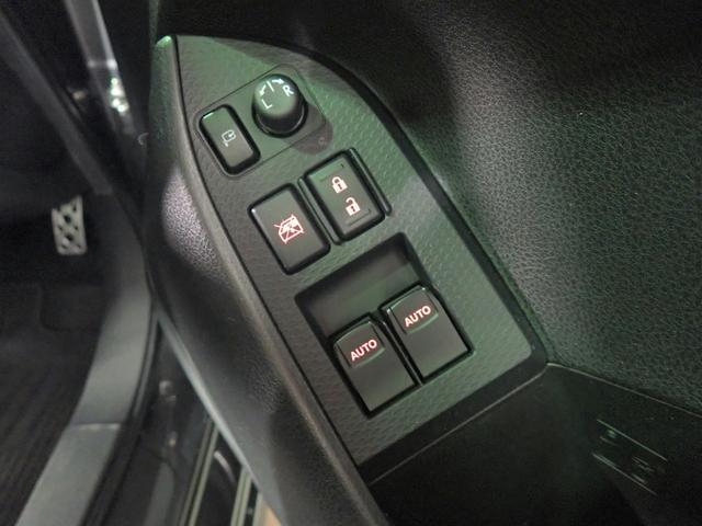 0201999A30260605W00307.jpg