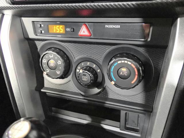 0201999A30260605W00309.jpg