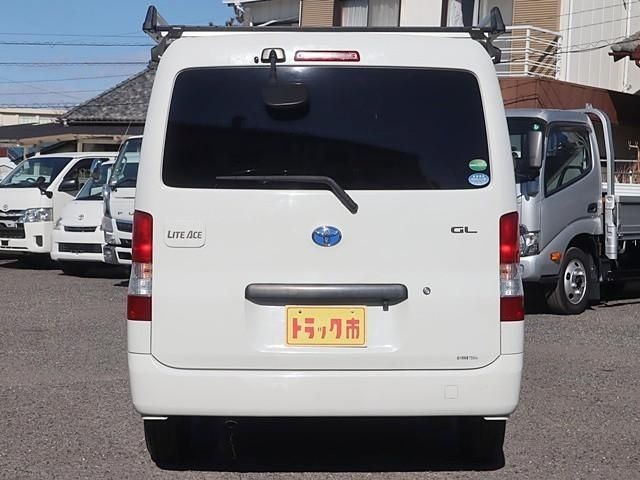 c7319d4e51bd81a6daf27bb2e813c1aa.jpg