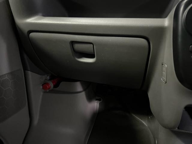 0710163A30260809W00214.jpg