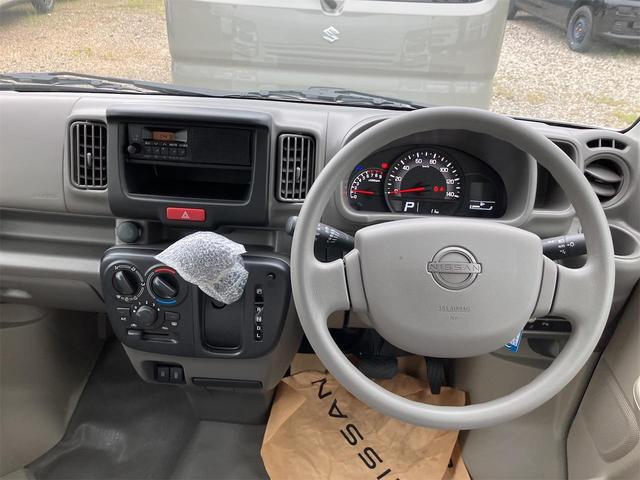 0202095A30260605W01506.jpg