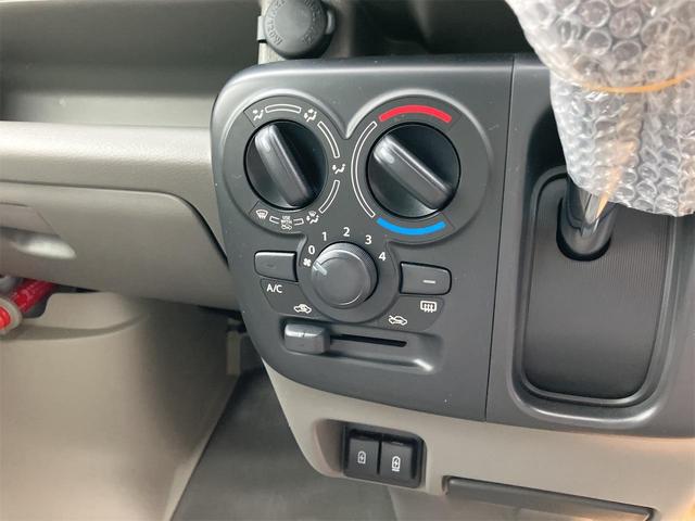 0202095A30260605W01512.jpg