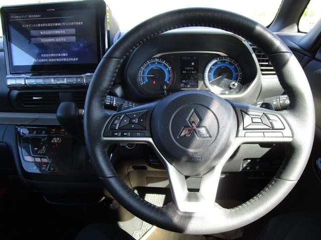 0701567A30261003W00114.jpg