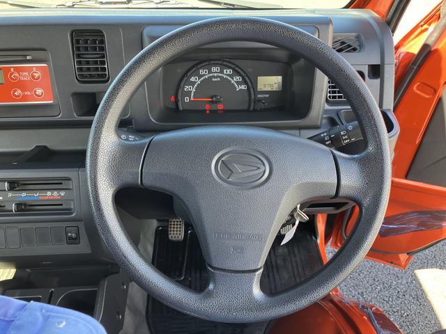 0520252A30260831W00401.jpg