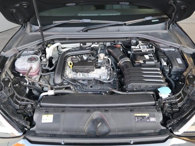 9700290A30260912W00216.jpg