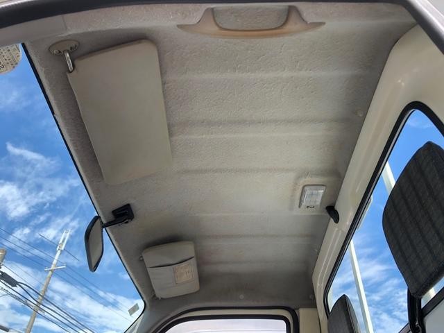 0700628A30261022W00110.jpg