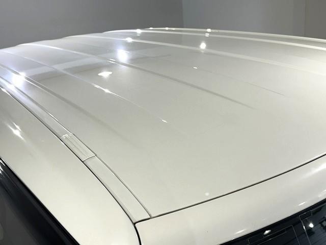 0701248A30260923W00114.jpg