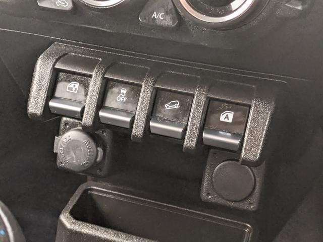 0503486A30260903W00318.jpg