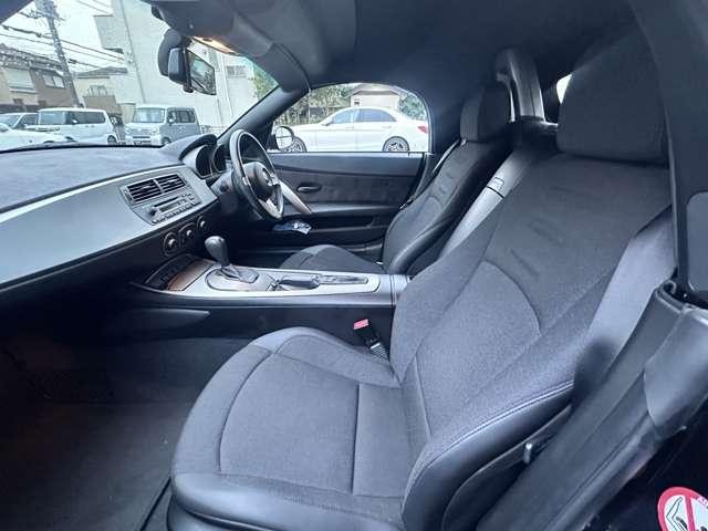 9570710A30260906W00210.jpg