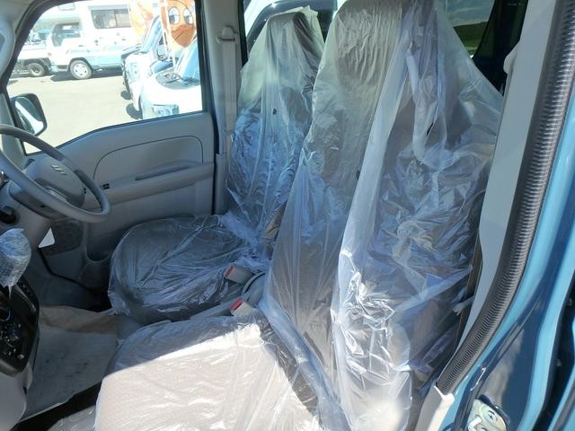 0840113A30260820W00316.jpg