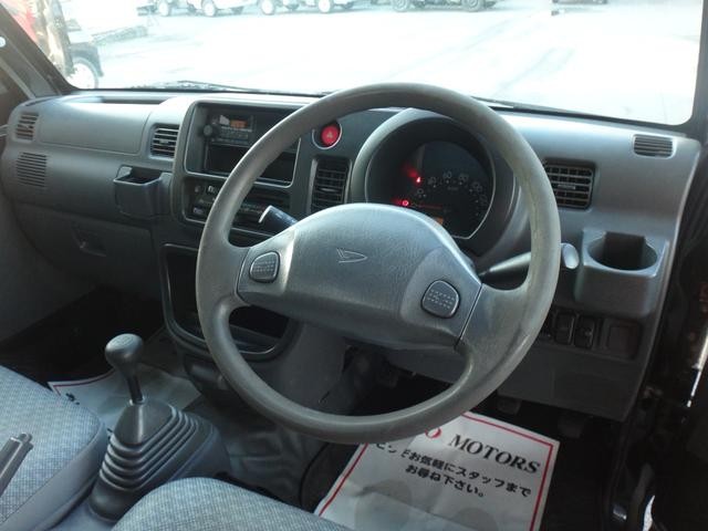 0509025A30261002W00202.jpg