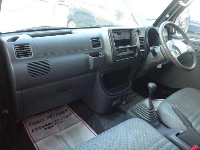 0509025A30261002W00204.jpg