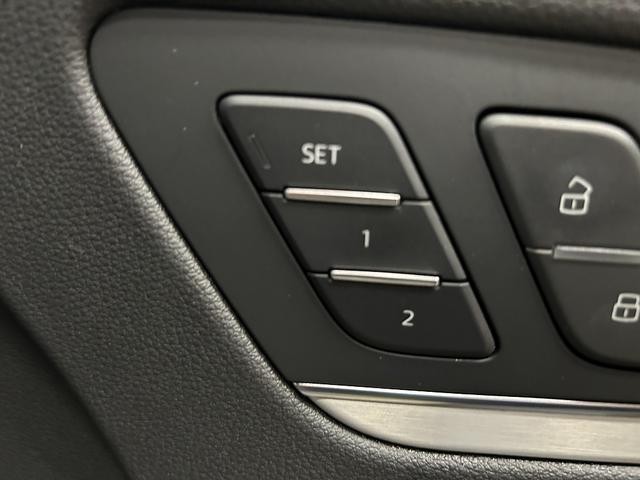 0704328A30260924W00208.jpg