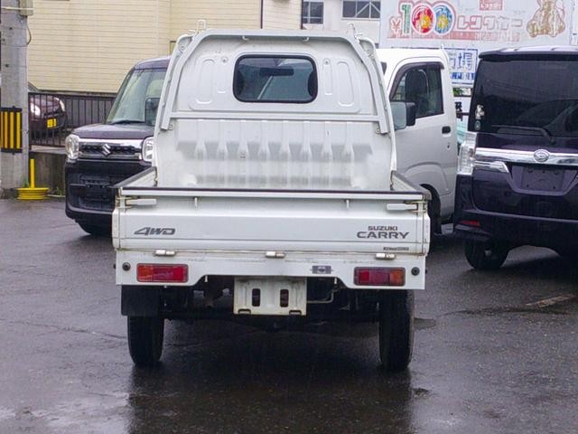 0902275A30260729W00304.jpg