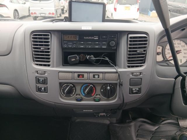 0904119A30260827W00213.jpg