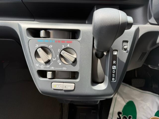 cedb2f085ce1508cfdea21584bc7f100.jpg