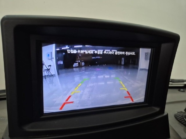 6081000320R12.jpg