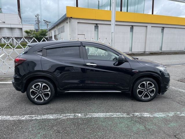 b9ce772045e4d95512ab5aa075fb114f.jpg