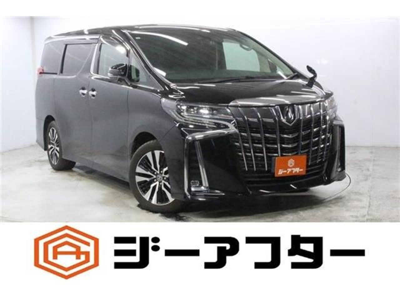 2021 Toyota Alphard, photo 1 of 1