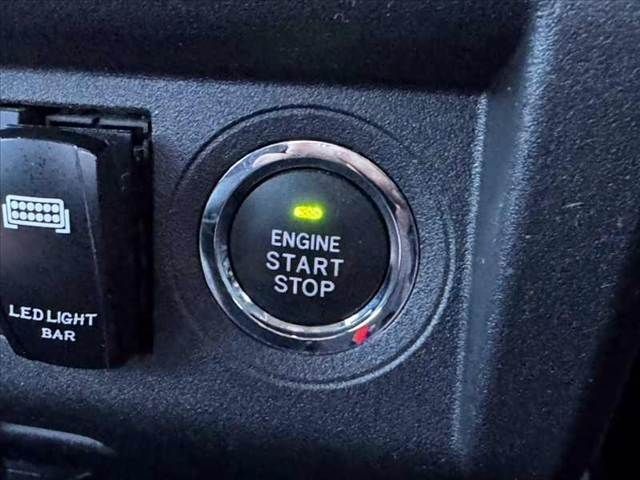 00ee5a1a8d6f4bb4f97d5a73ddfd1a77.jpg