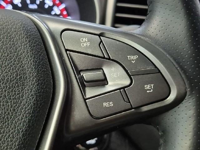 6061001182R15.jpg