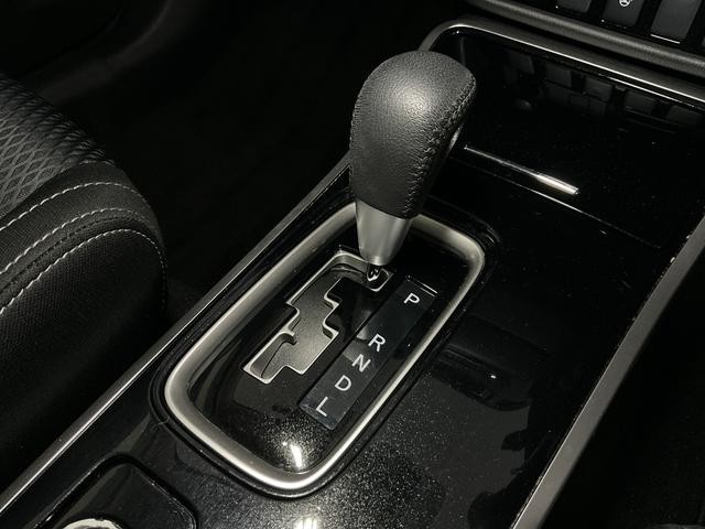 0504839A30261004W00218.jpg