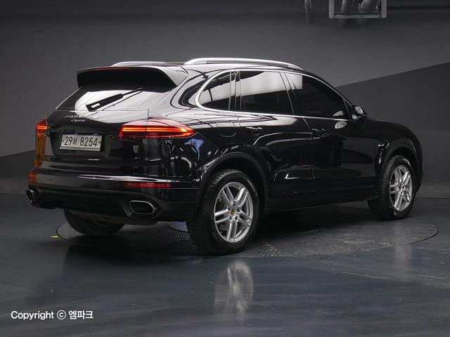 2111501948R3.jpg