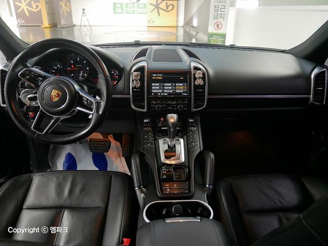 2111501948R6.jpg