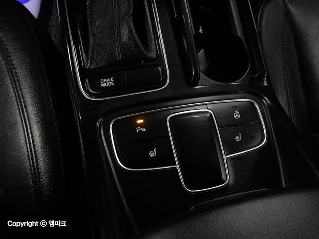 3121000734R16.jpg