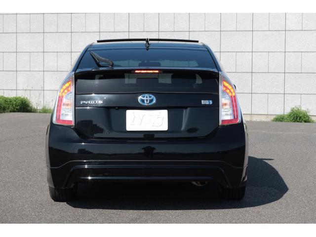 1002464A30260417W00104.jpg