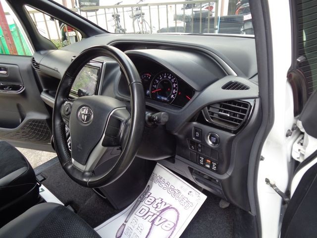 950b8ae2601fea97f35e1b9532670eeb.jpg