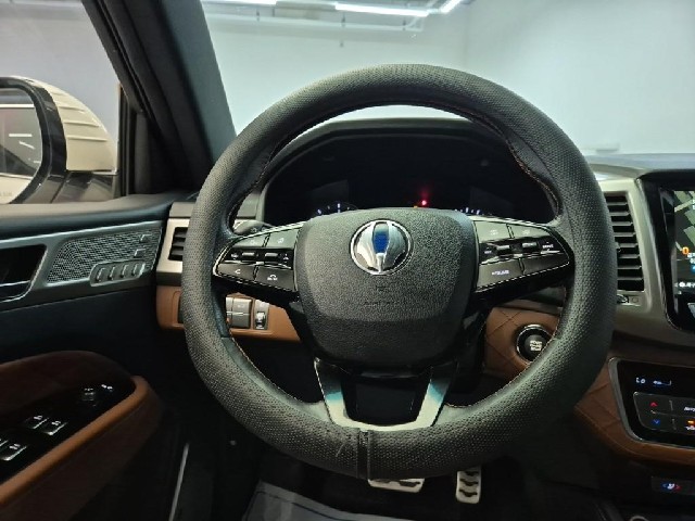 6061500890R9.jpg