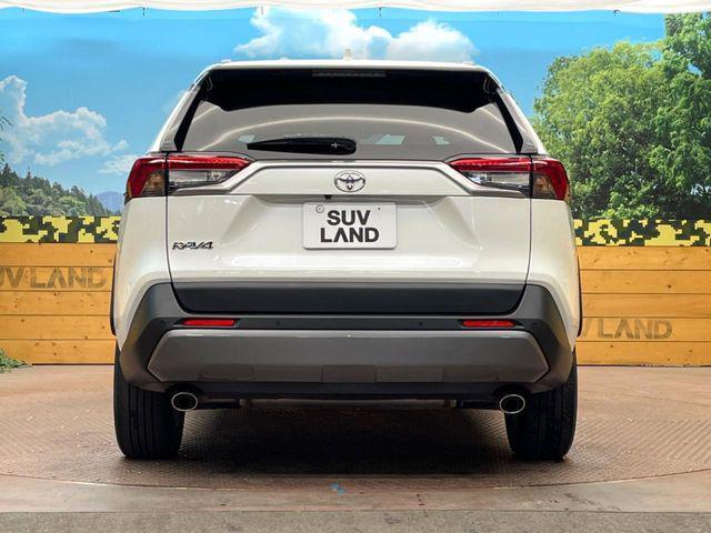b0eb9e2156f6df8f49ff9c0eb1465437.jpg